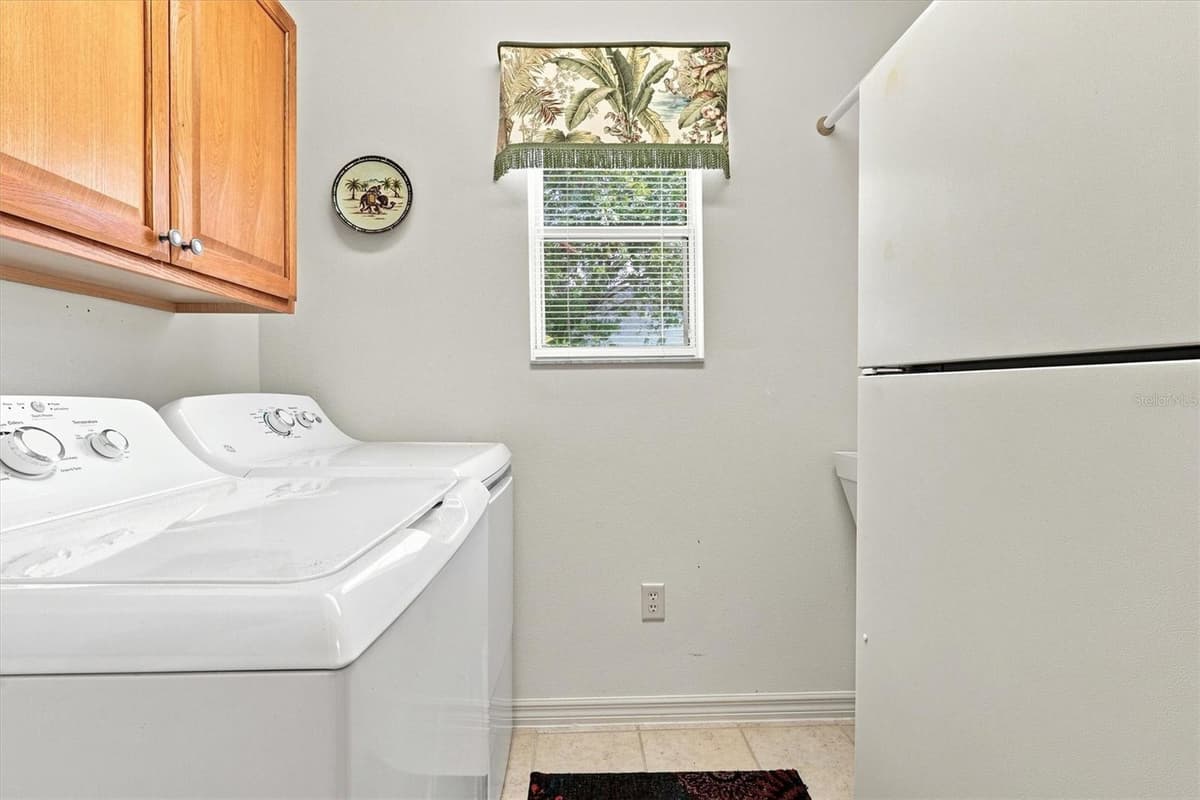 1674 GOVAN PLACE — photo 31 of 49