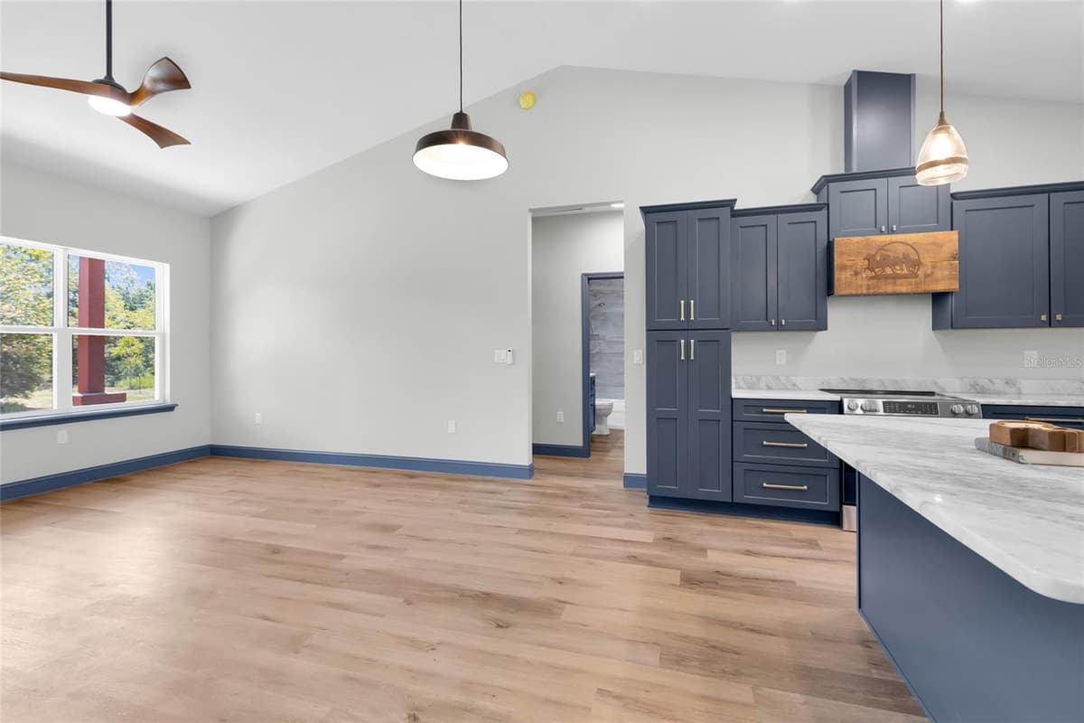 1170 CR 543B — photo 13 of 36