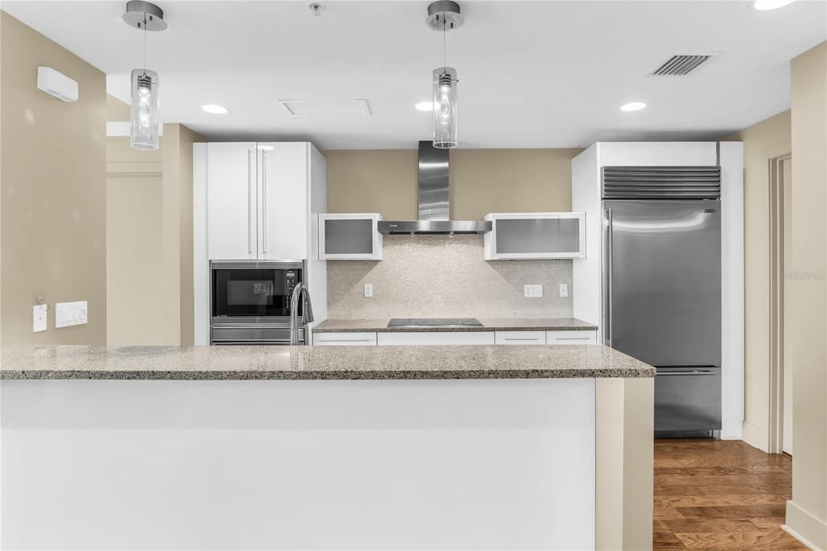 260 OSCEOLA AVENUE — photo 8 of 33