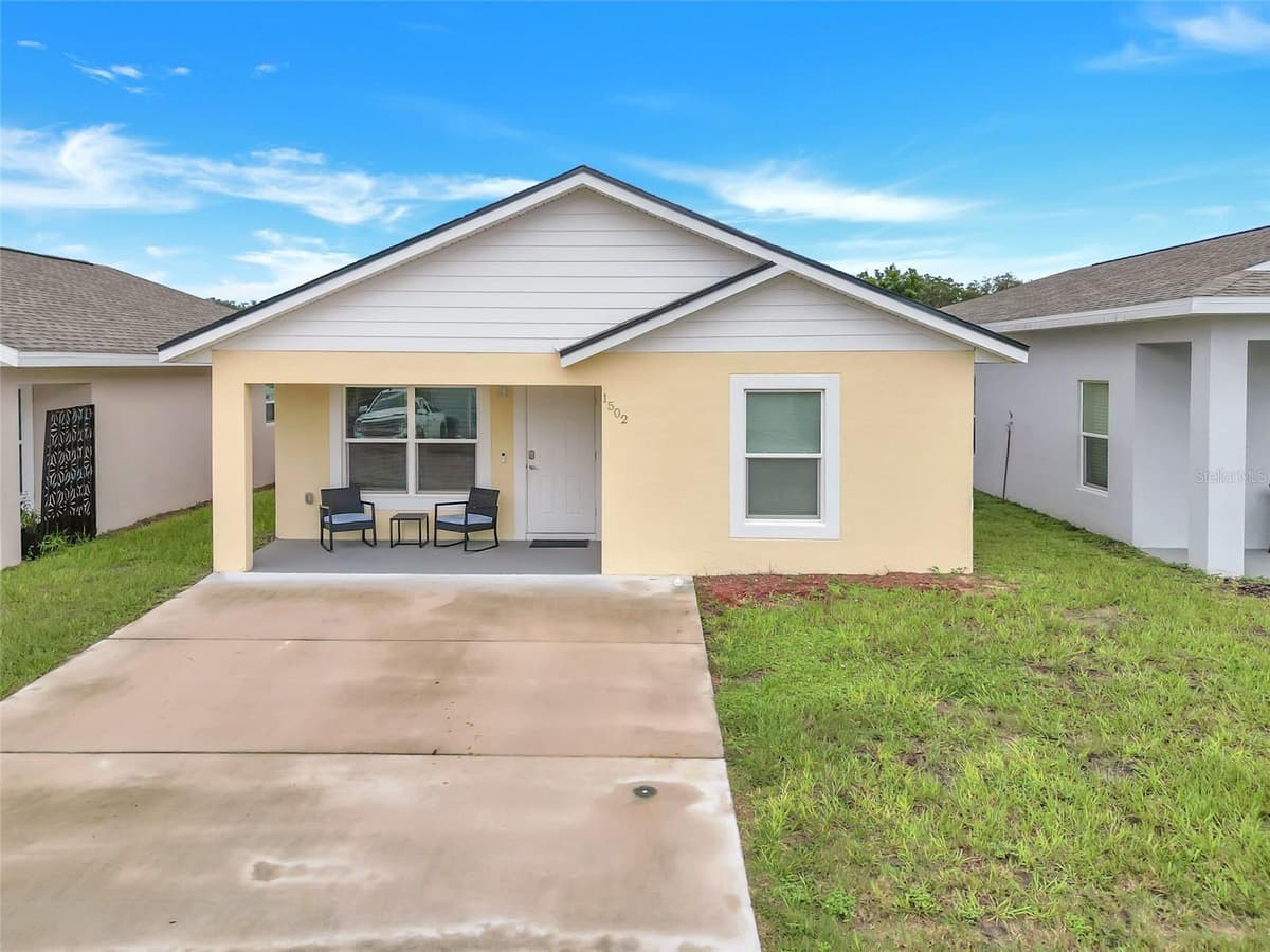 1502 LAS VILLAS BOULEVARD — photo 26 of 32