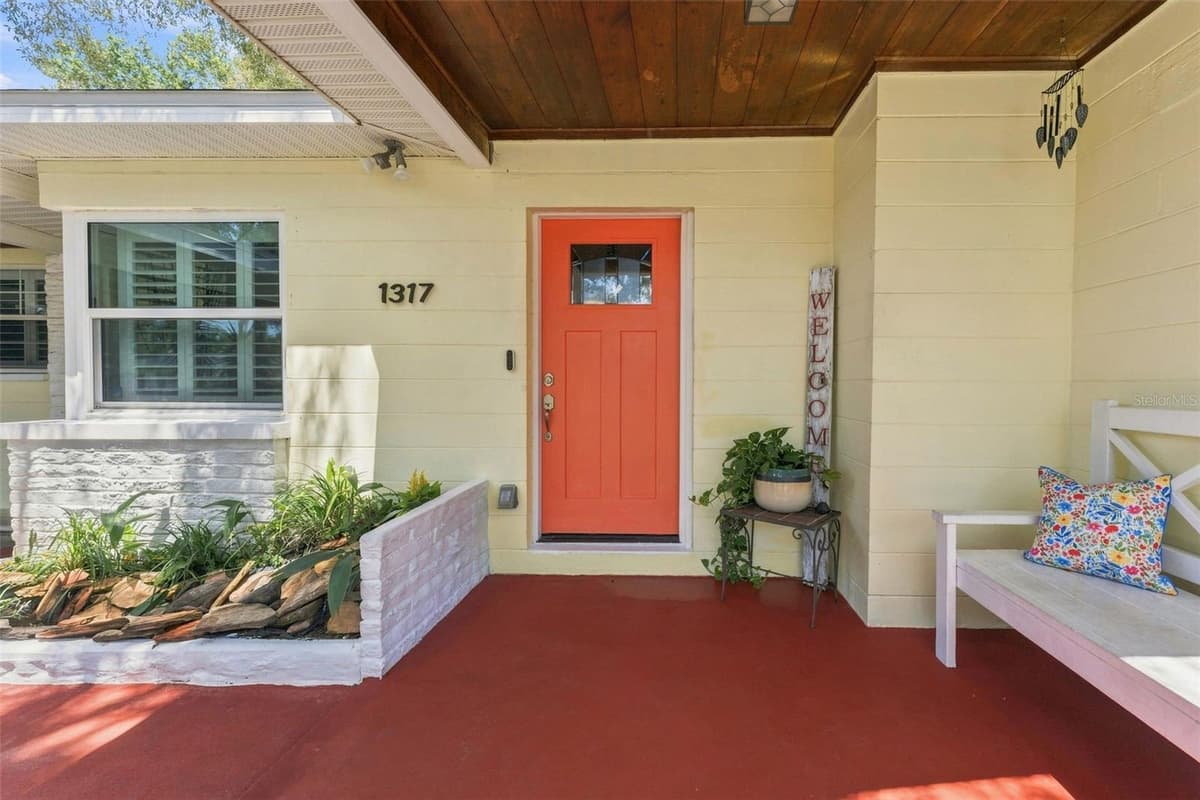 1317 DIVOT LANE — photo 6 of 51