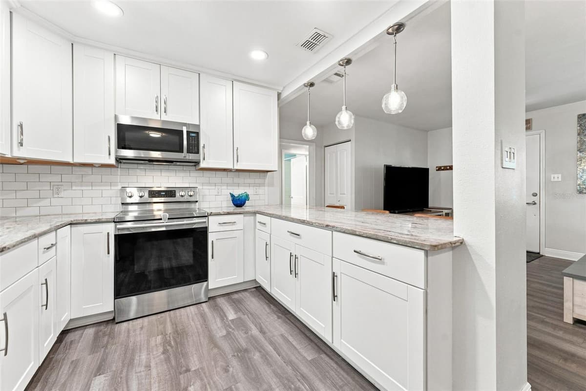 1317 DIVOT LANE — photo 13 of 51