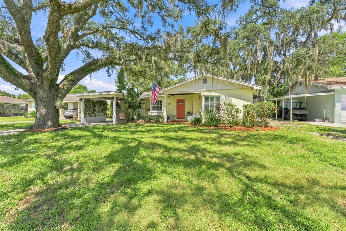 1317 DIVOT LANE — photo 3 of 51