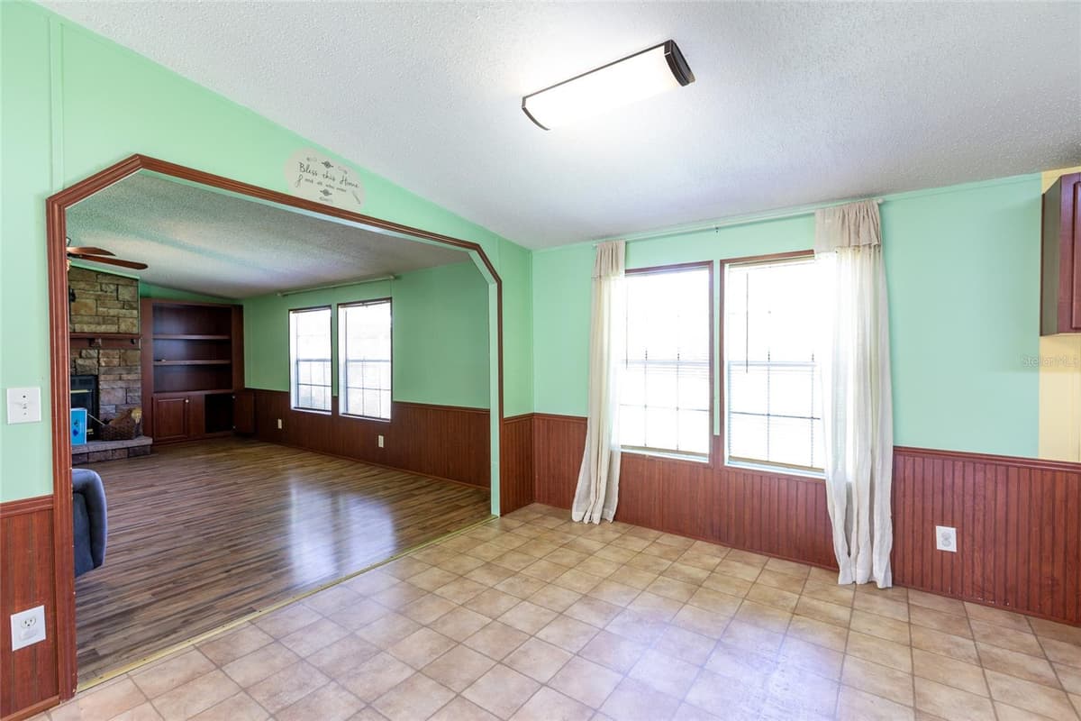 104 EVERETT STREET — photo 19 of 29