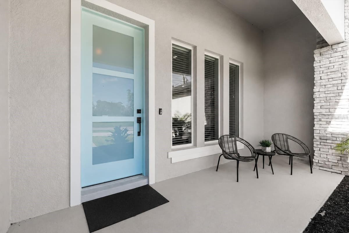 94 FOREST HILL DRIVE — photo 4 of 35
