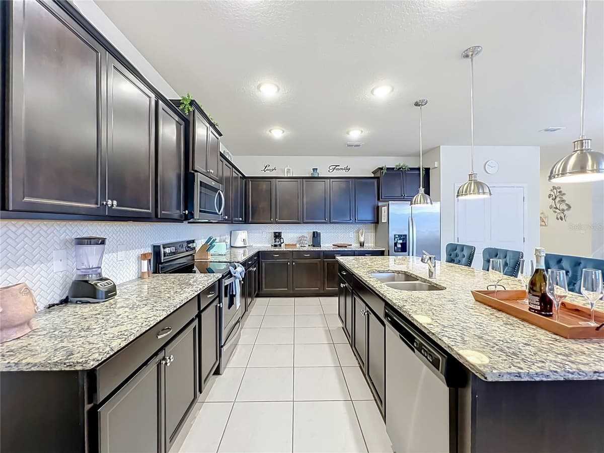 4498 KAIPO ROAD — photo 13 of 100