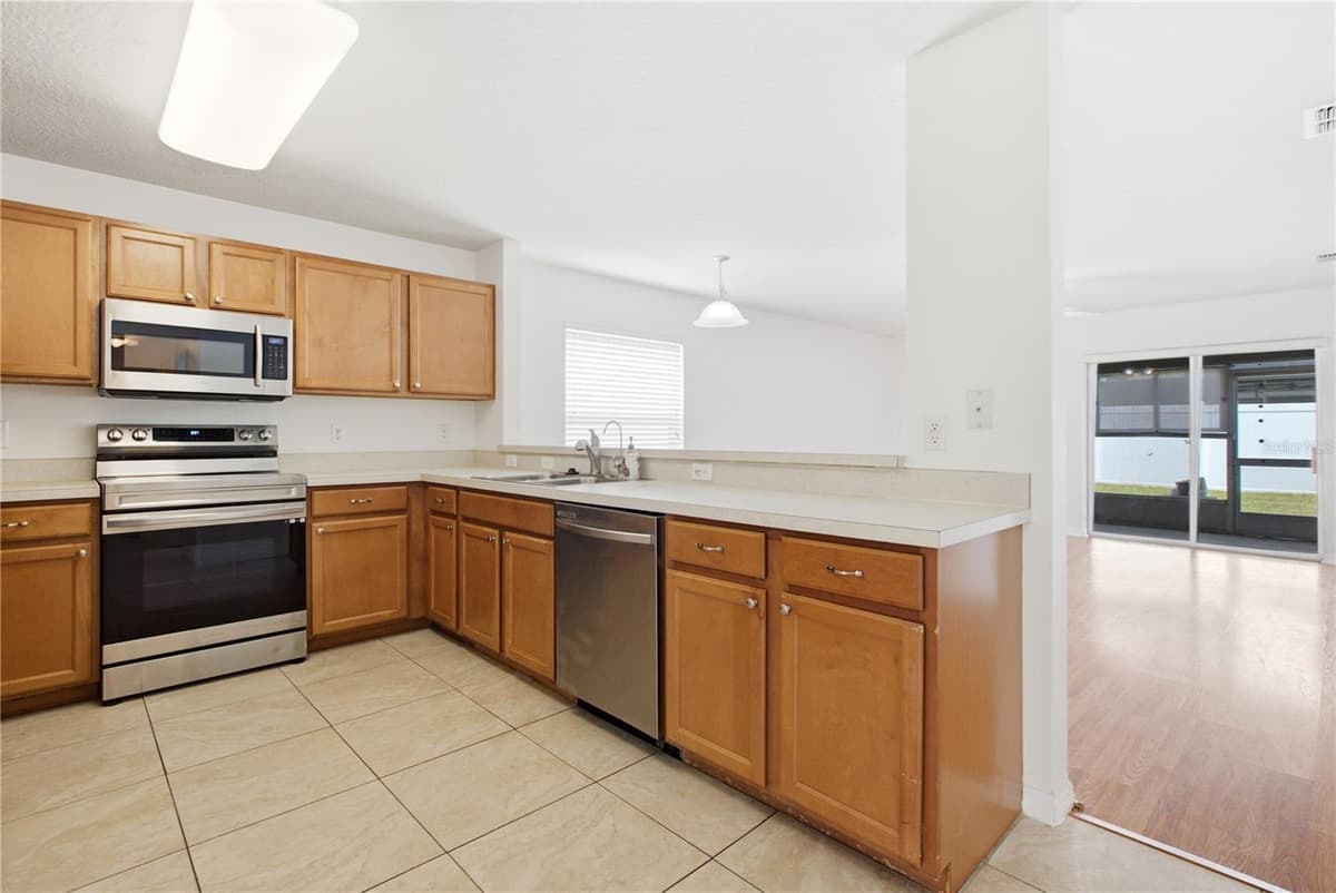 128 BELLA ROSA CIRCLE — photo 11 of 39