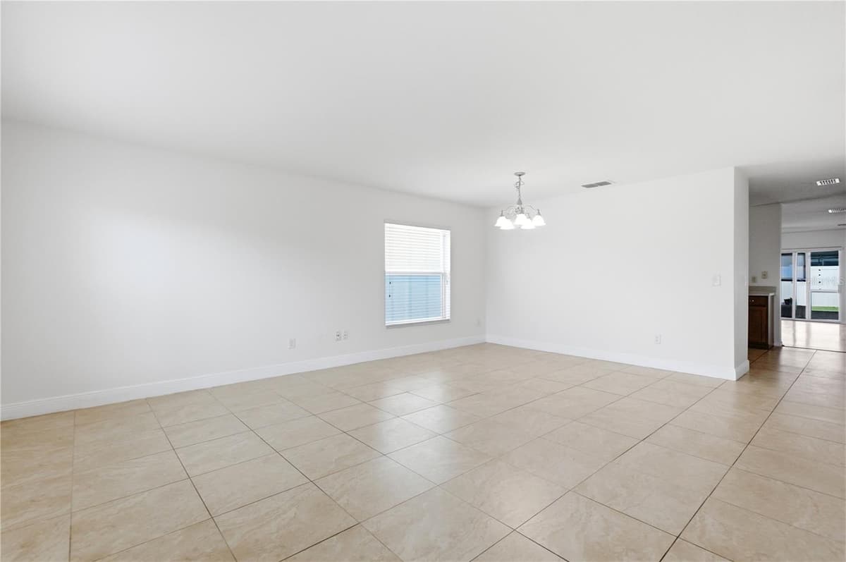 128 BELLA ROSA CIRCLE — photo 9 of 39