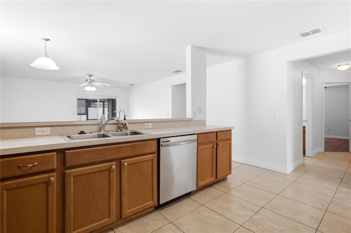 128 BELLA ROSA CIRCLE — photo 13 of 39