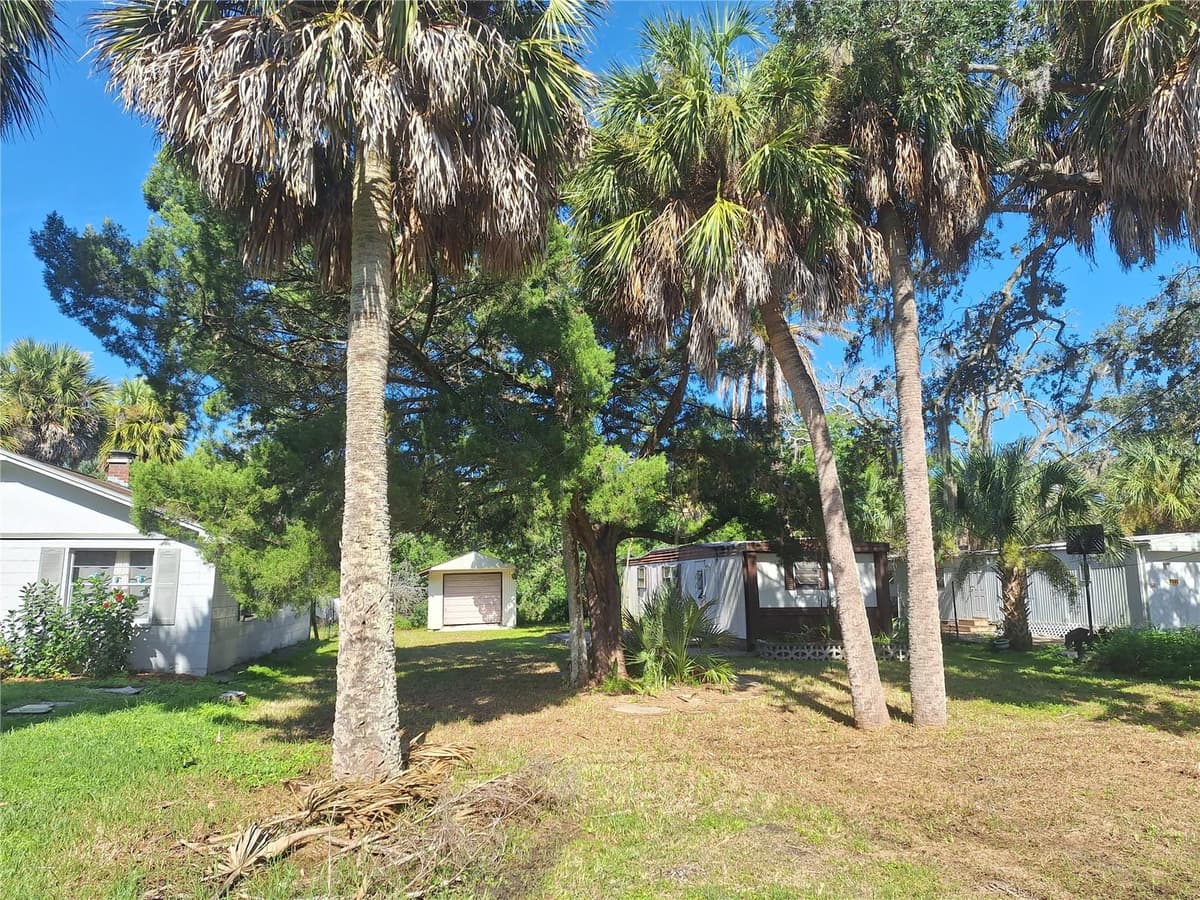 6501 WERNER AVENUE — photo 3 of 9