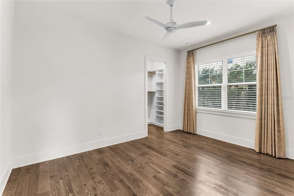 1306 SMITH STREET — photo 47 of 63