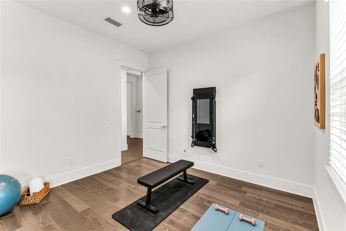 1306 SMITH STREET — photo 57 of 63