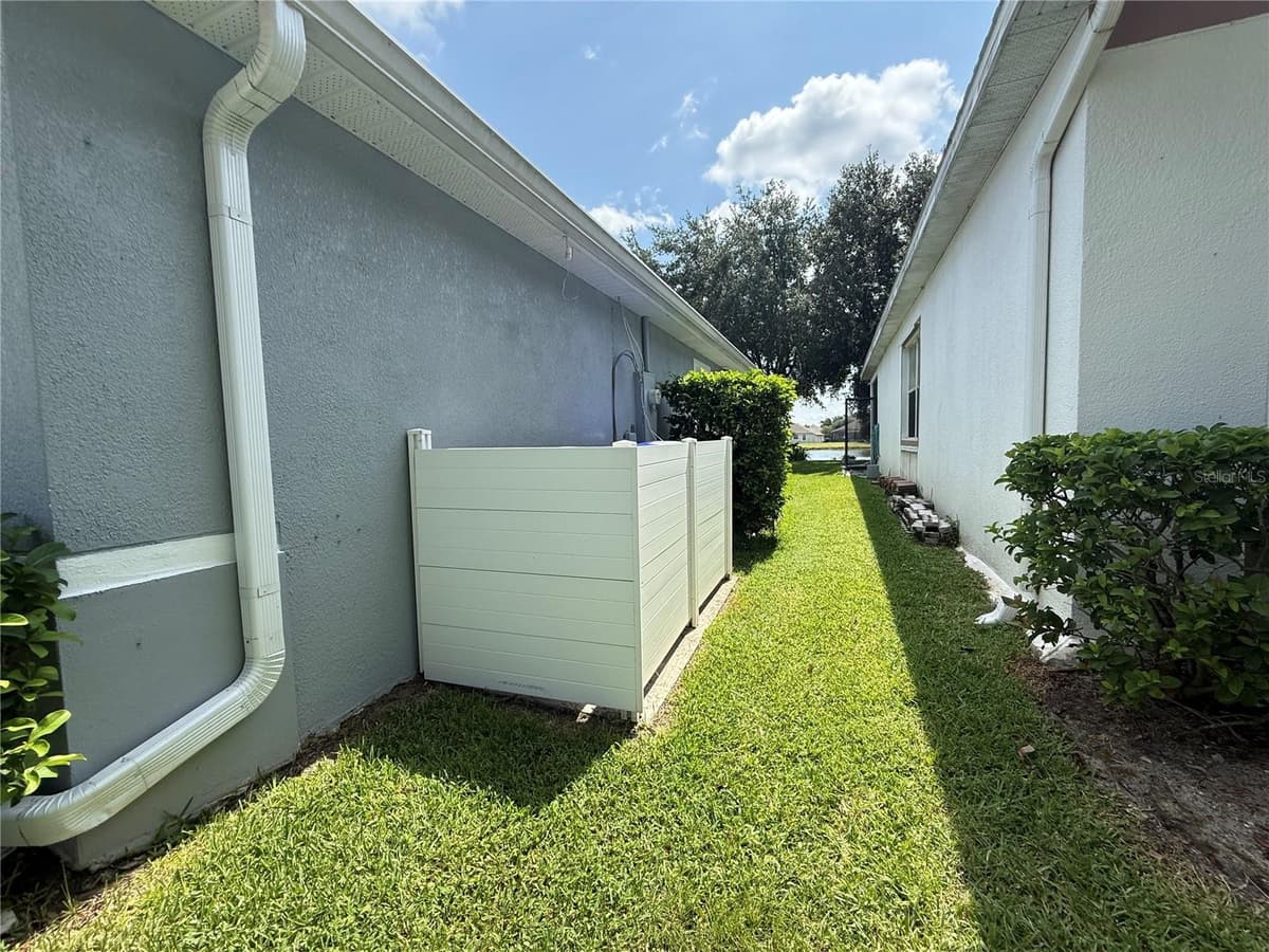 2848 OCONNELL DRIVE — photo 6 of 48