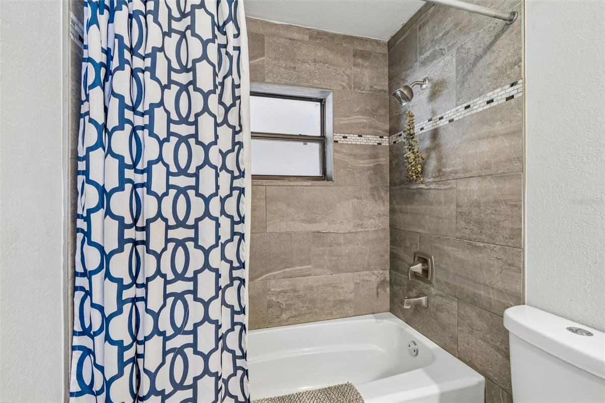 6330 RENELLIE COURT — photo 38 of 68