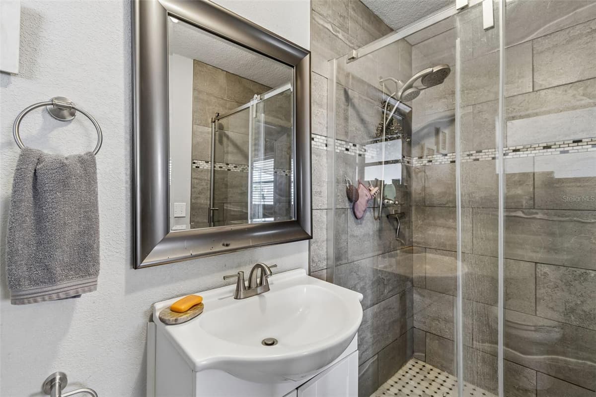6330 RENELLIE COURT — photo 33 of 68