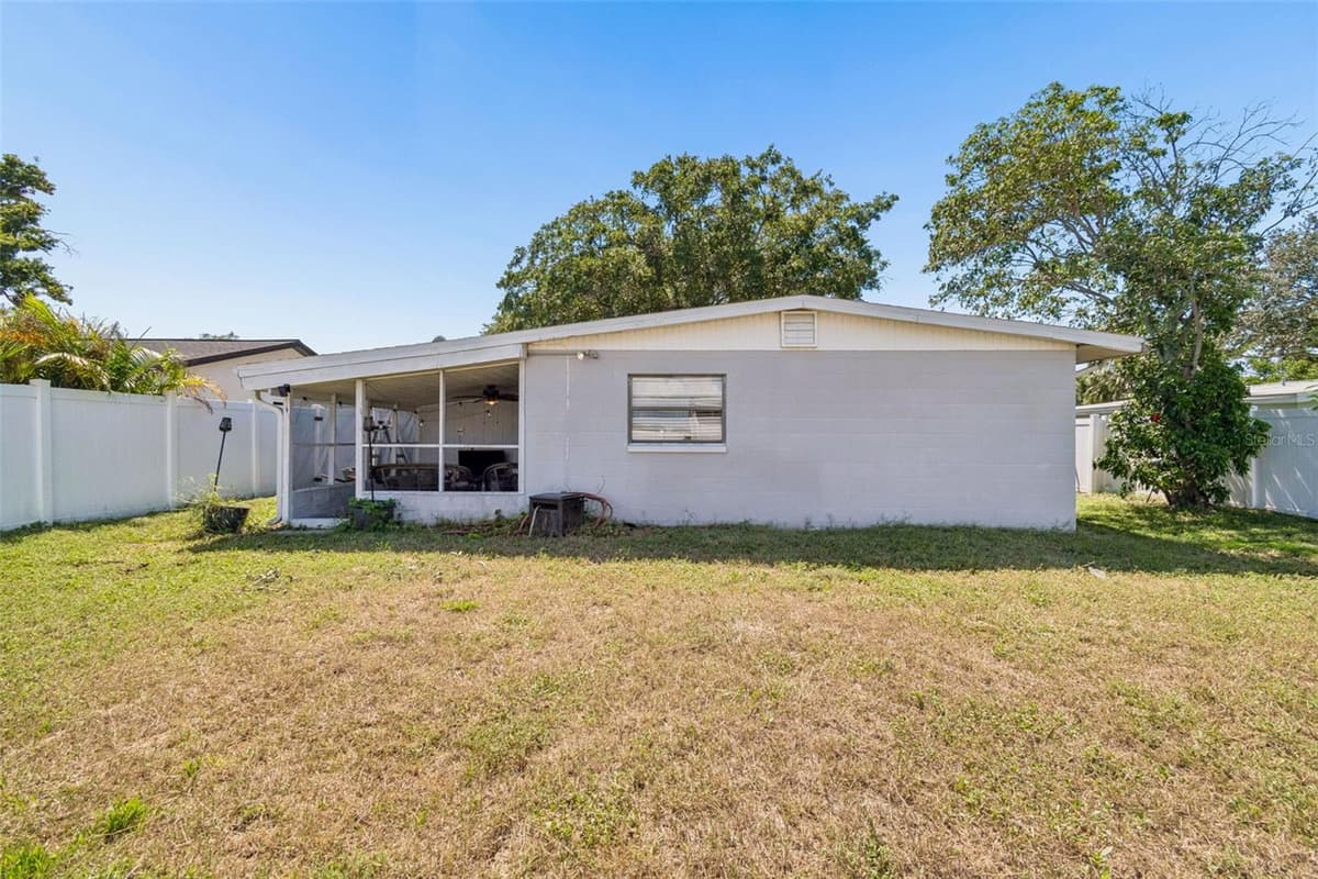 6330 RENELLIE COURT — photo 47 of 68