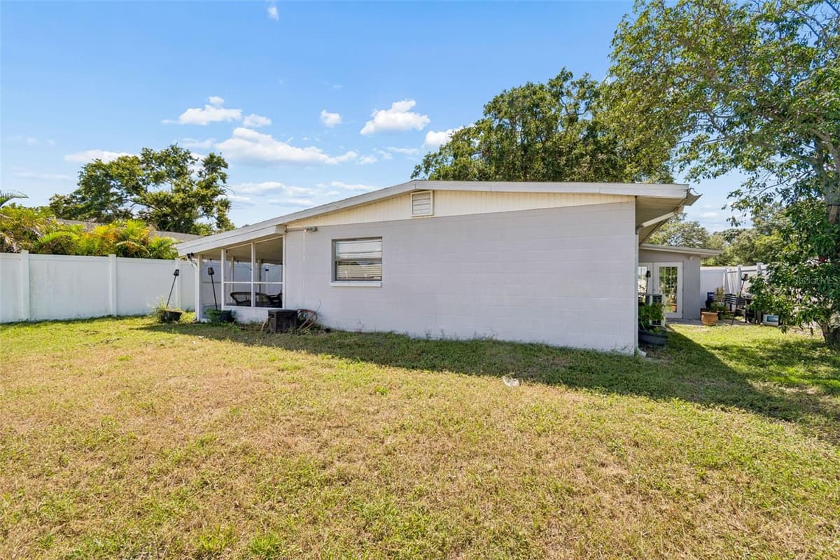 6330 RENELLIE COURT — photo 48 of 68