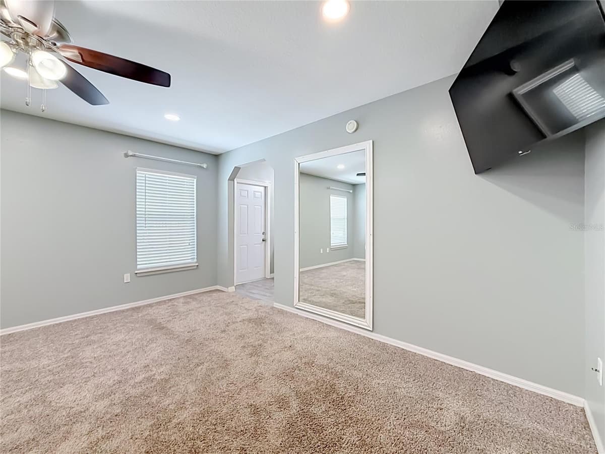 15 REDWOOD RUN — photo 18 of 70