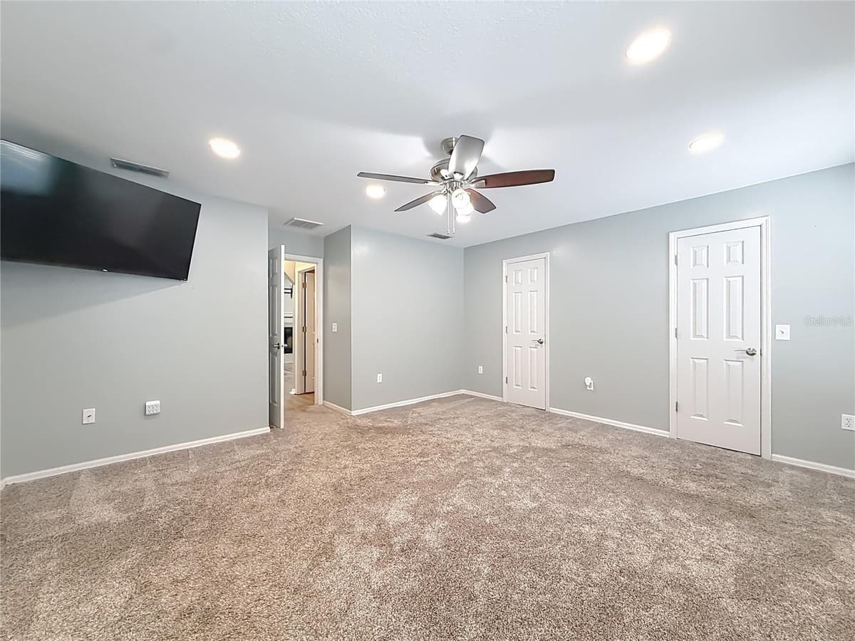 15 REDWOOD RUN — photo 20 of 70