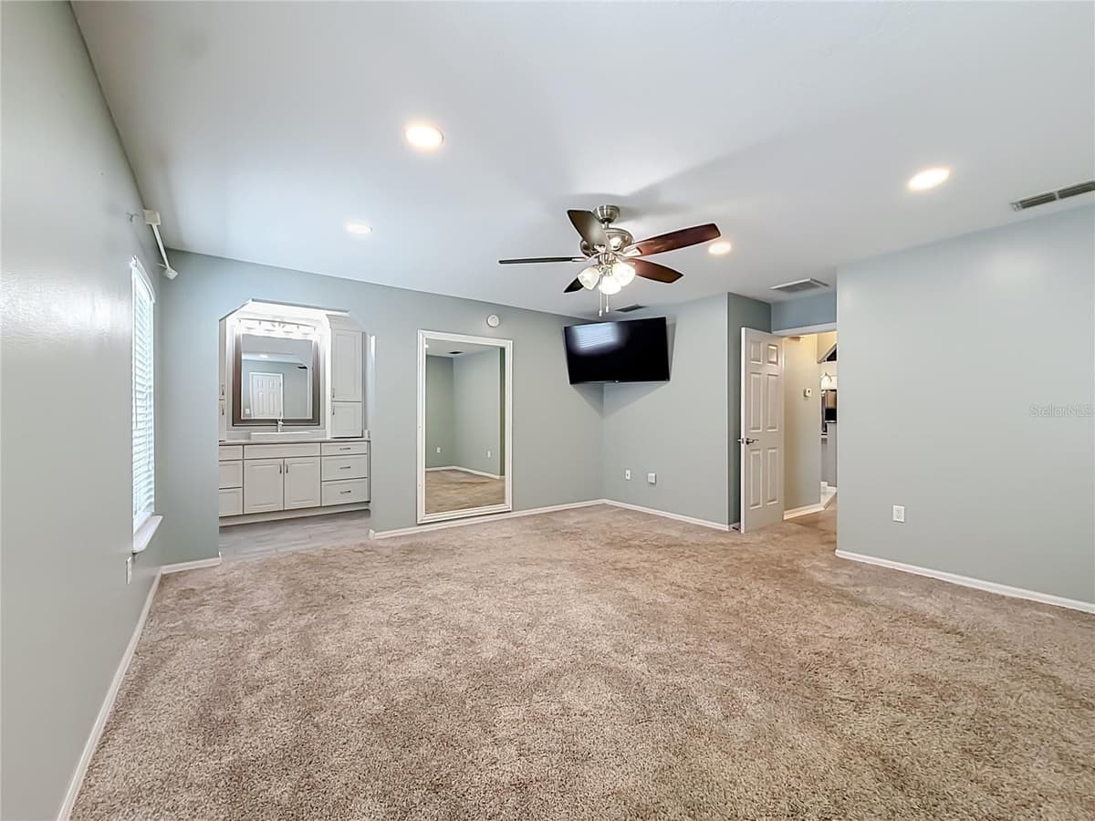 15 REDWOOD RUN — photo 21 of 70