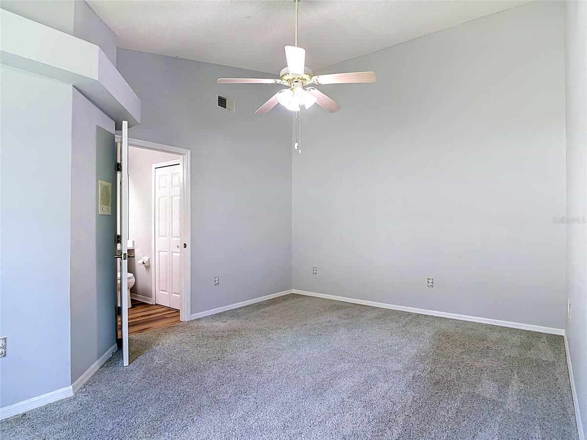 390 MAGNOLIA PLACE — photo 19 of 44