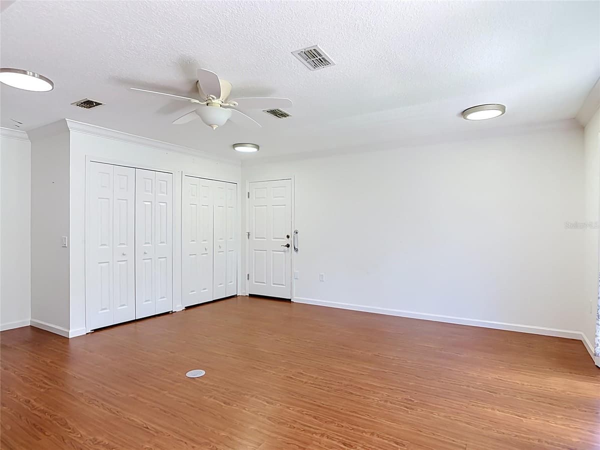 390 MAGNOLIA PLACE — photo 17 of 44