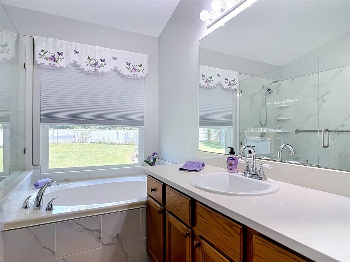390 MAGNOLIA PLACE — photo 21 of 44