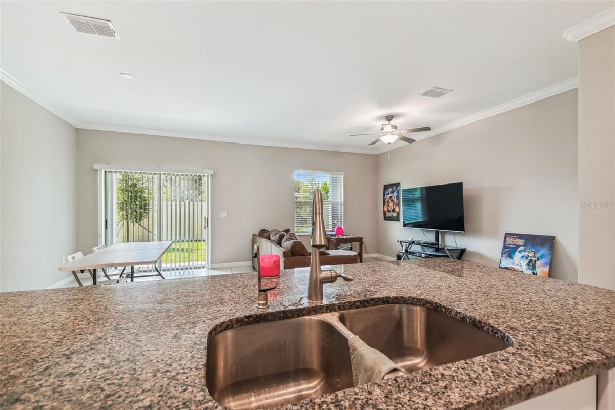 21868 LYONIA LANE — photo 10 of 90