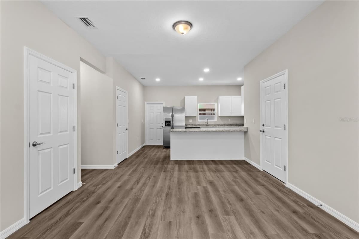 5013 FINDERS COURT — photo 8 of 47