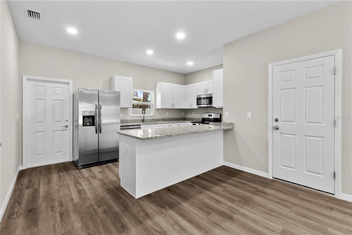 5013 FINDERS COURT — photo 12 of 47