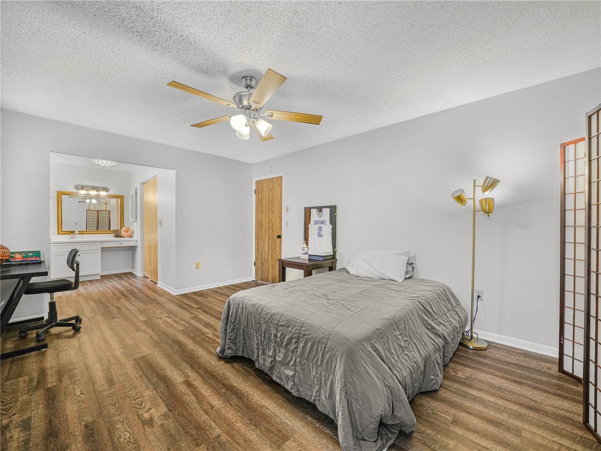 1880 CRYSTAL LAKE DRIVE — photo 16 of 29