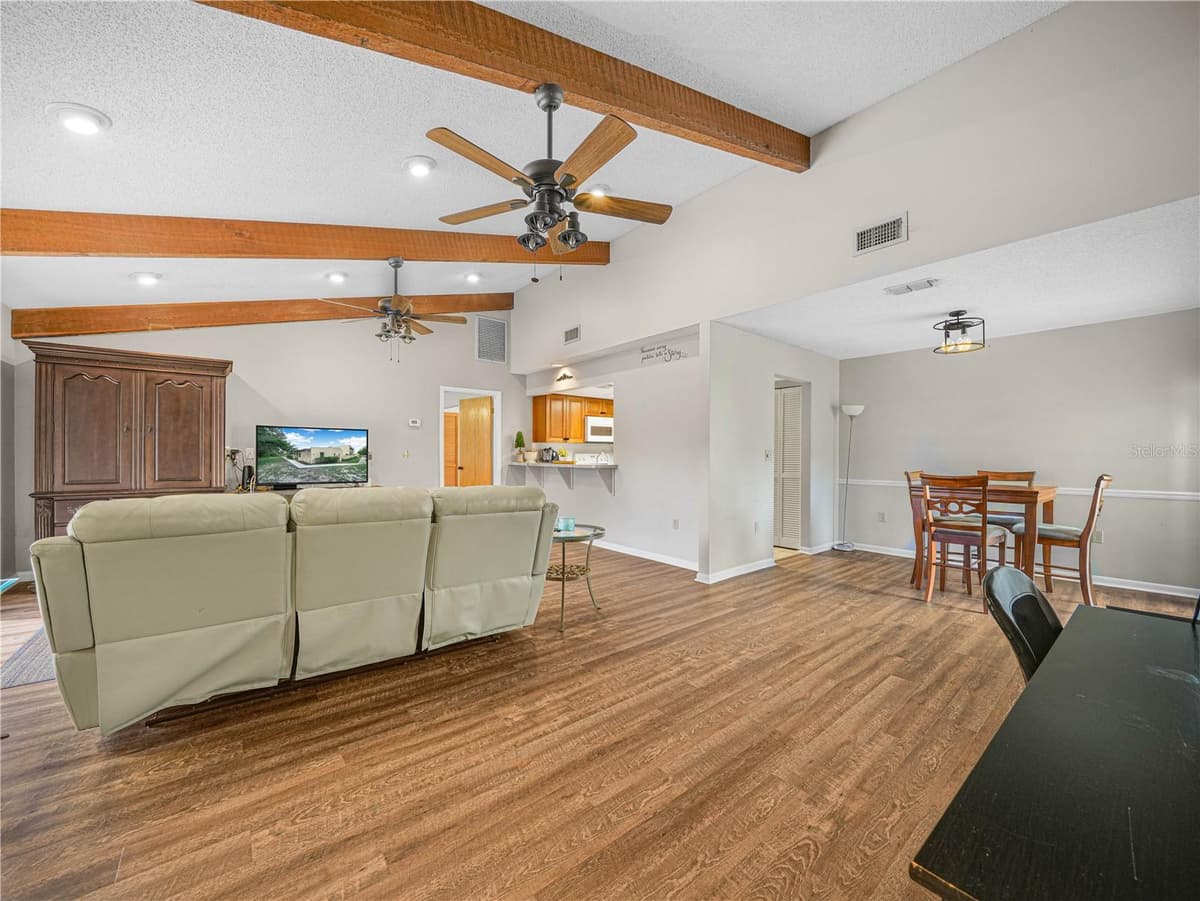 1880 CRYSTAL LAKE DRIVE — photo 6 of 29