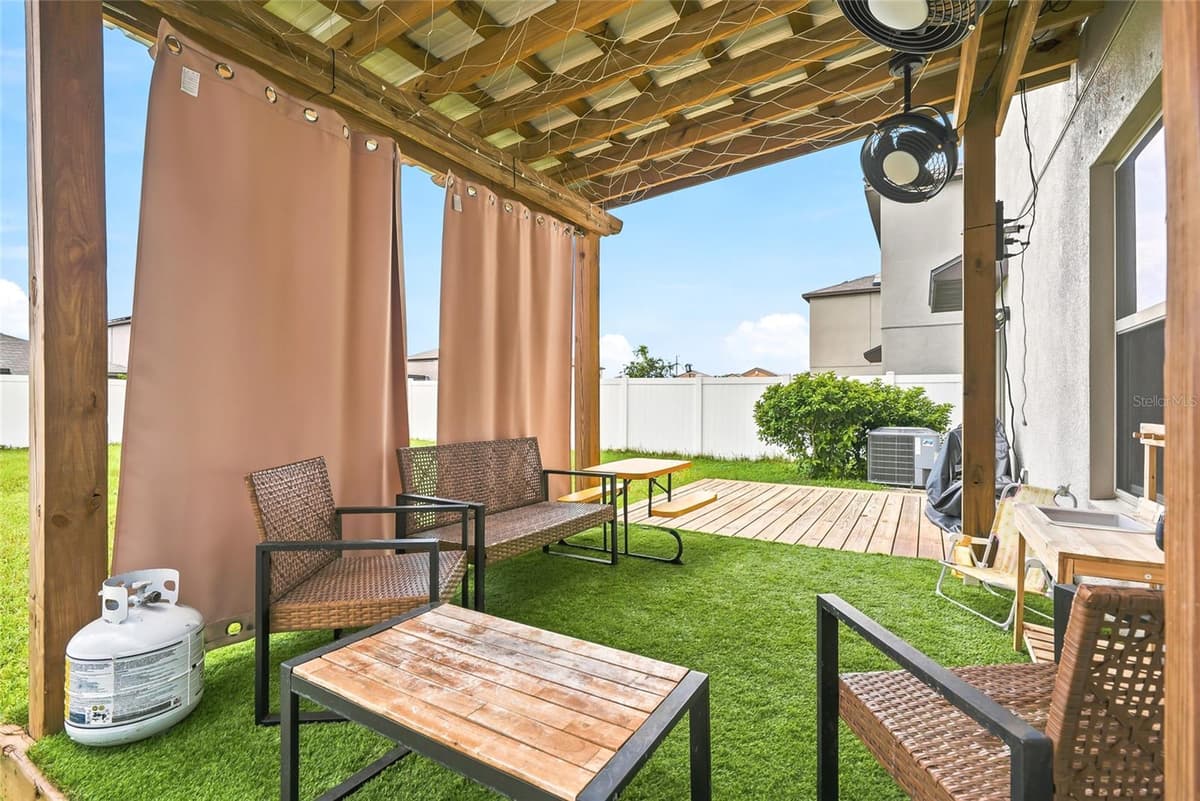 14471 ENGLISH LAVENDER DRIVE — photo 13 of 31