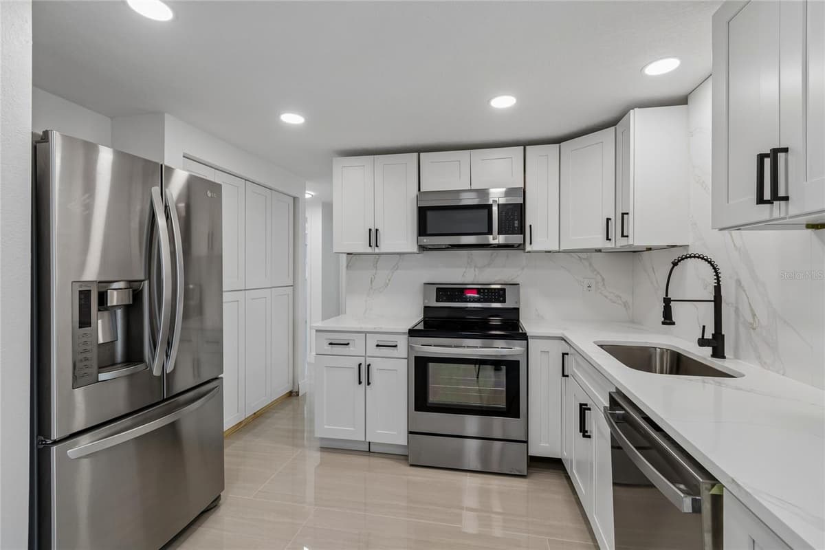 1467 CLASSIC DRIVE — photo 19 of 68