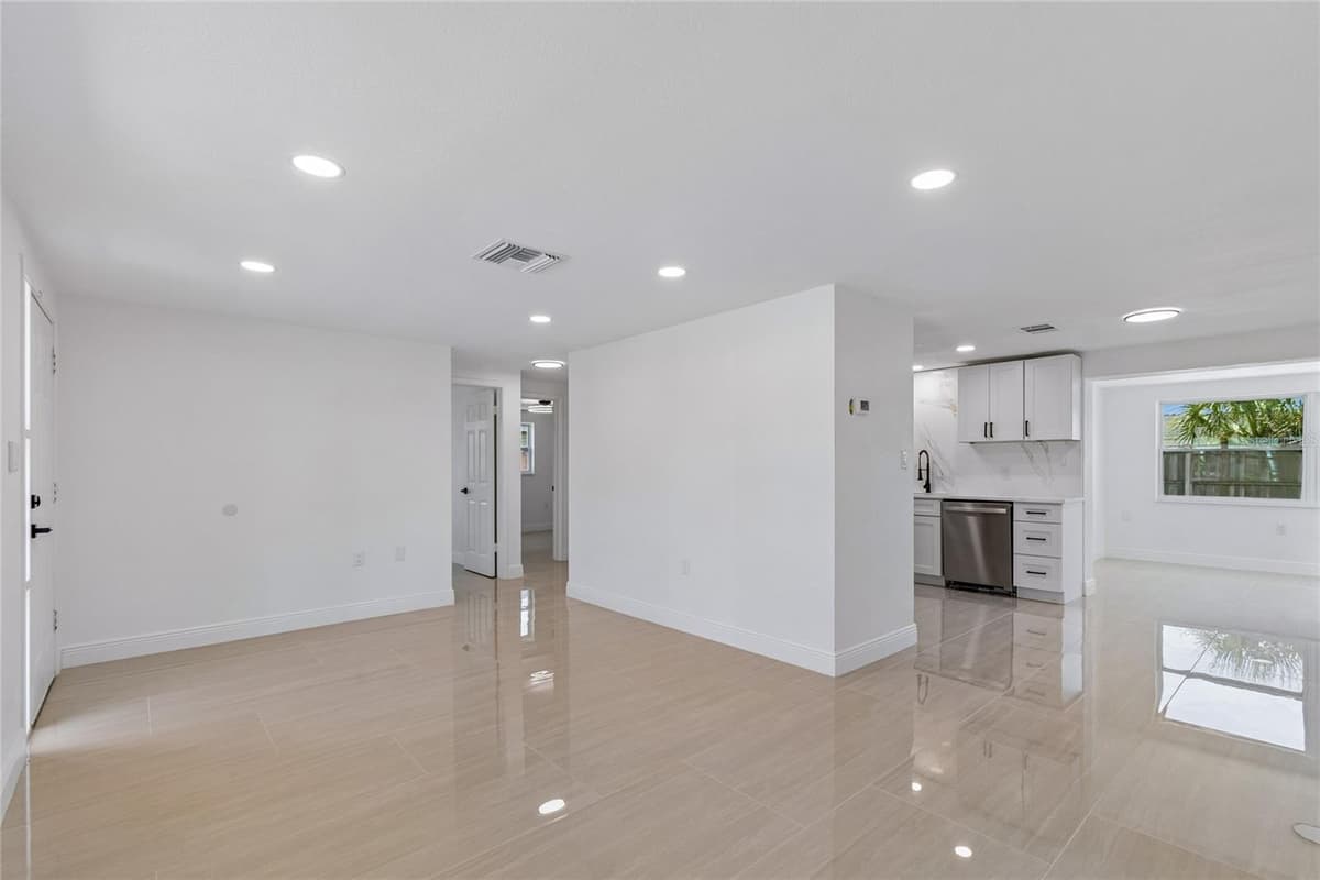 1467 CLASSIC DRIVE — photo 16 of 68