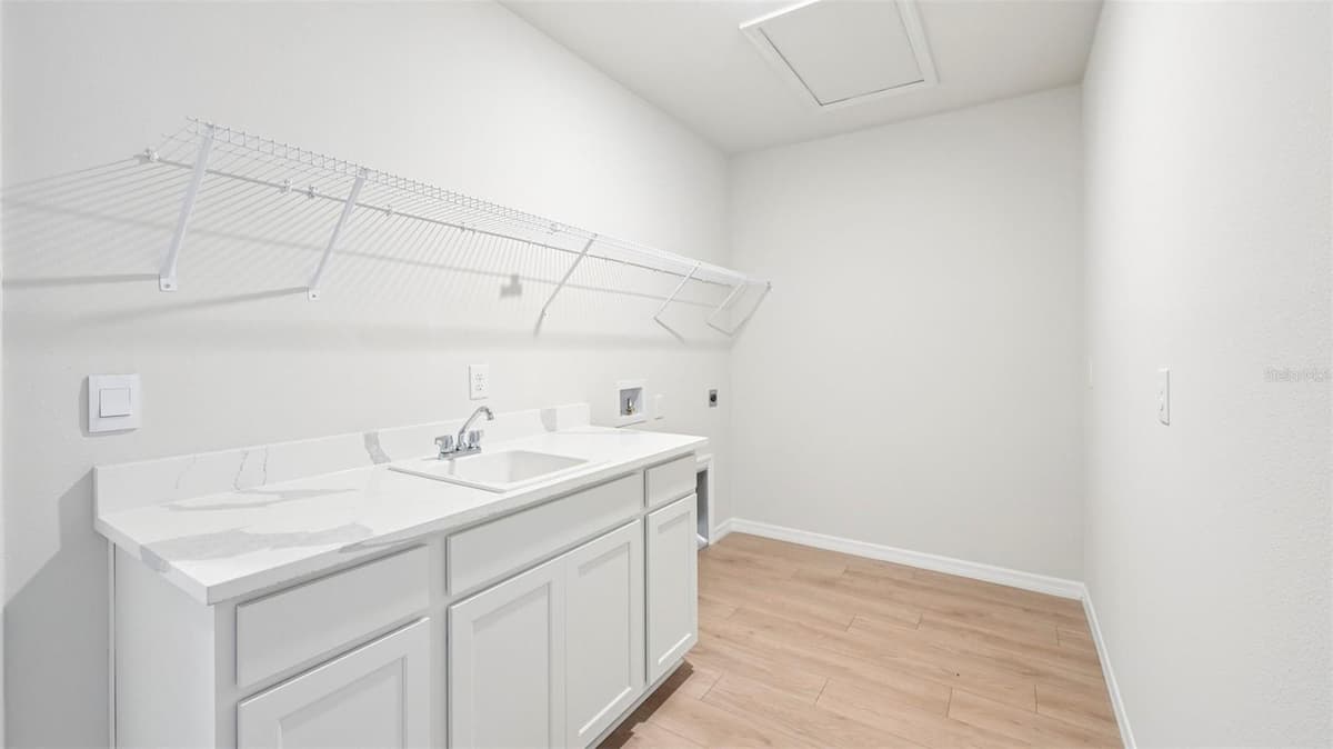 10437 WOODLAND GARDEN WAY — photo 36 of 51
