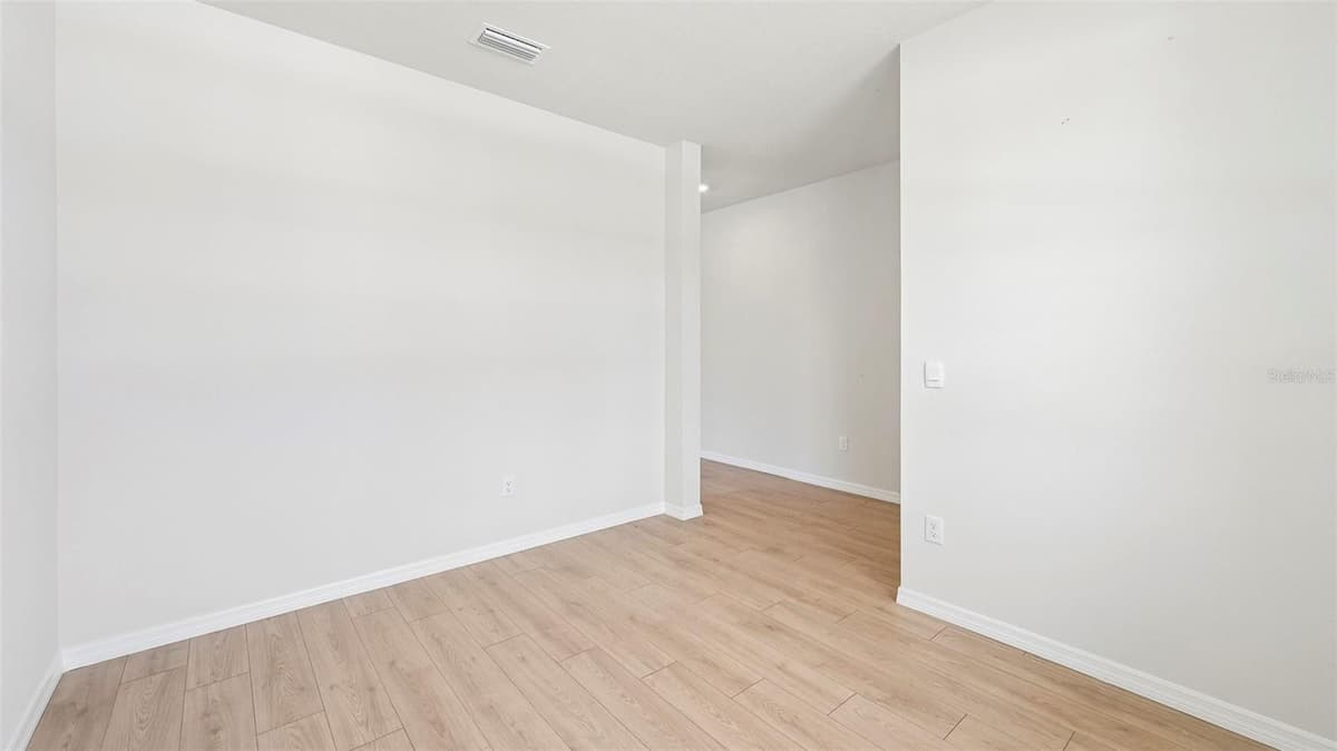 10437 WOODLAND GARDEN WAY — photo 12 of 51