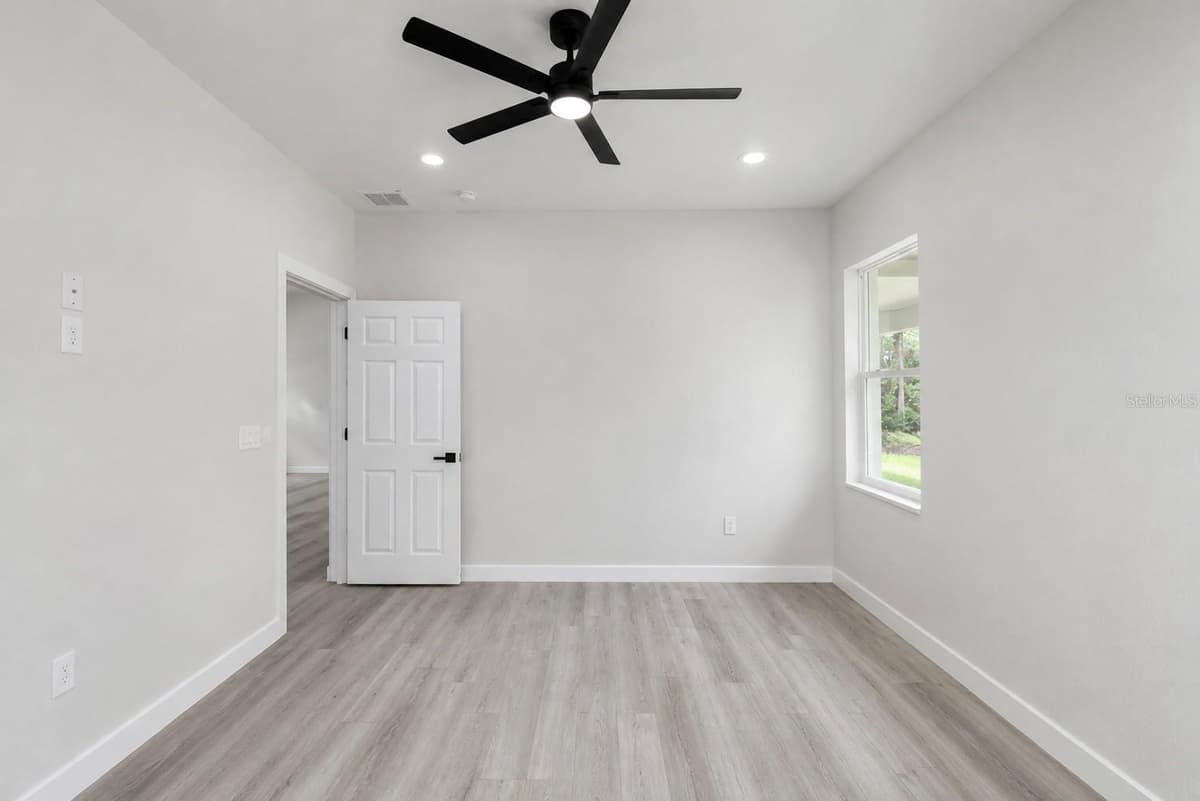 6523 ORDUNA DRIVE — photo 8 of 21