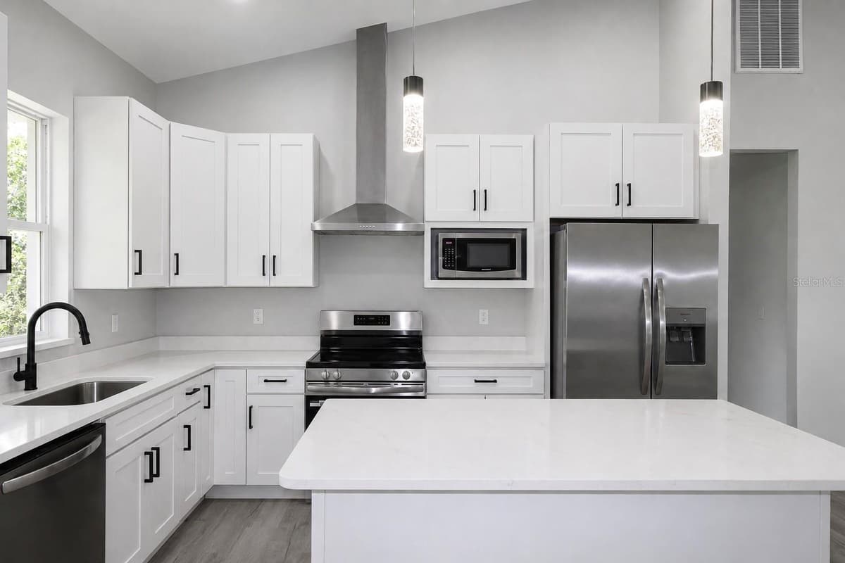 6523 ORDUNA DRIVE — photo 4 of 21