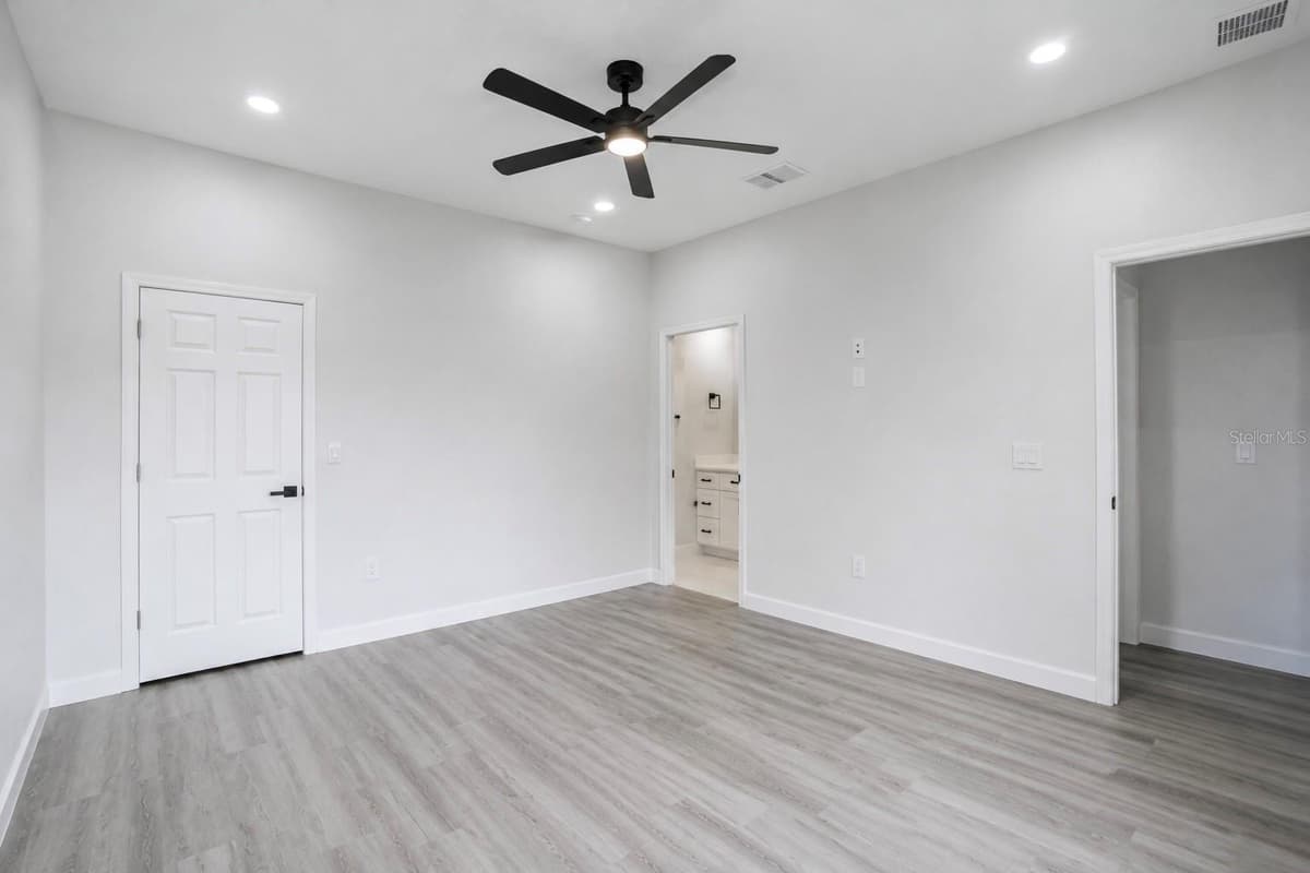 6523 ORDUNA DRIVE — photo 7 of 21