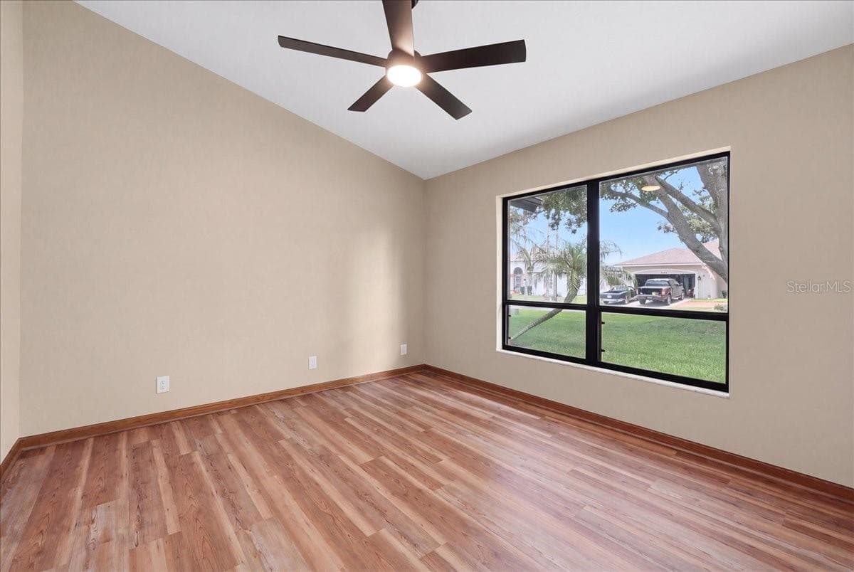 218 LAKE HARTRIDGE DRIVE — photo 35 of 57