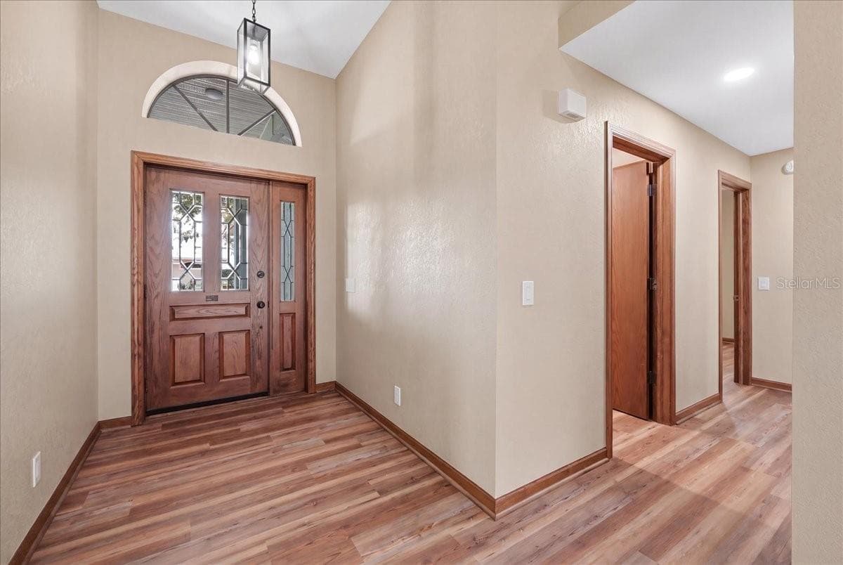 218 LAKE HARTRIDGE DRIVE — photo 16 of 57