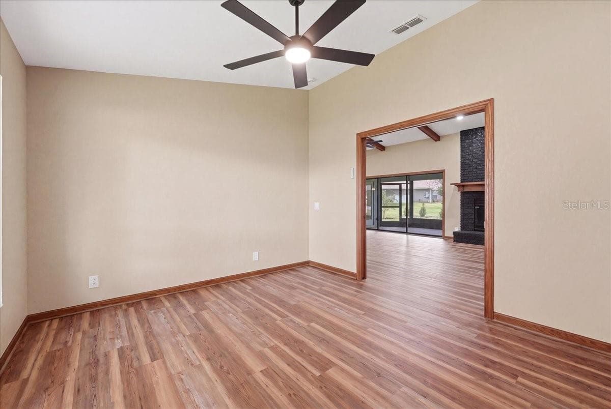 218 LAKE HARTRIDGE DRIVE — photo 38 of 57