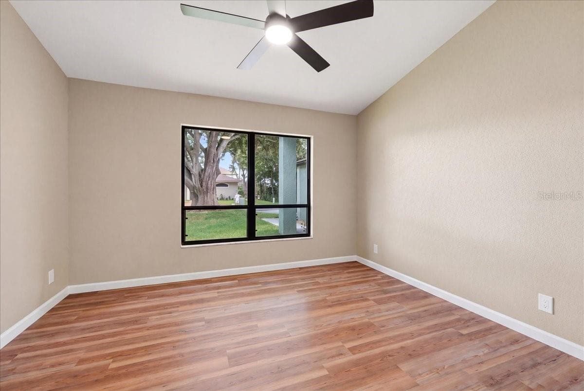 218 LAKE HARTRIDGE DRIVE — photo 36 of 57