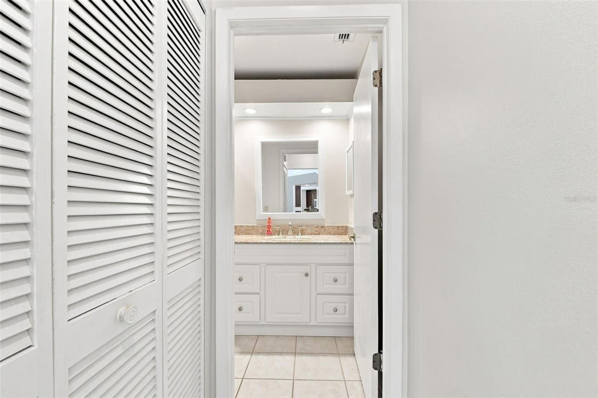 3588 INDIGO POND DRIVE — photo 15 of 58