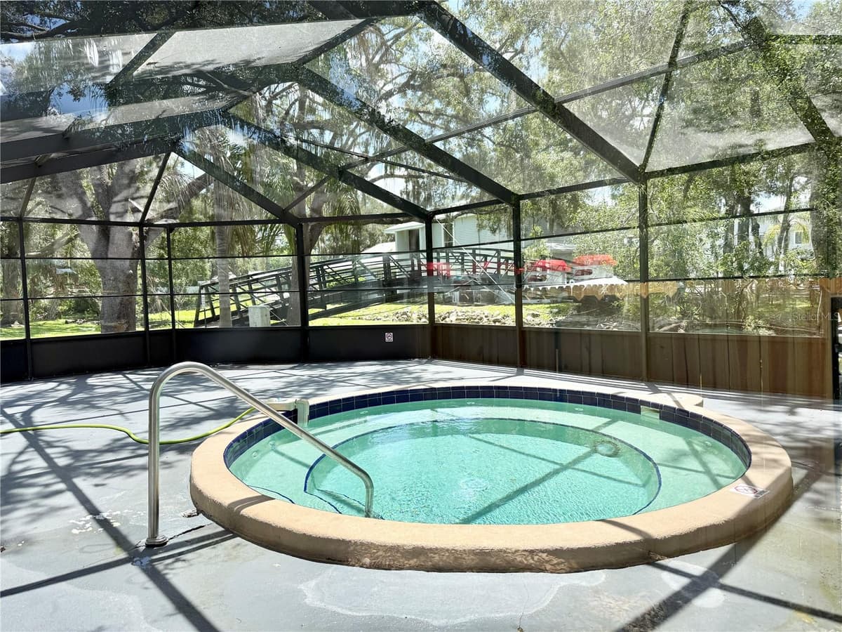 7011 WATERSIDE DR — photo 31 of 32