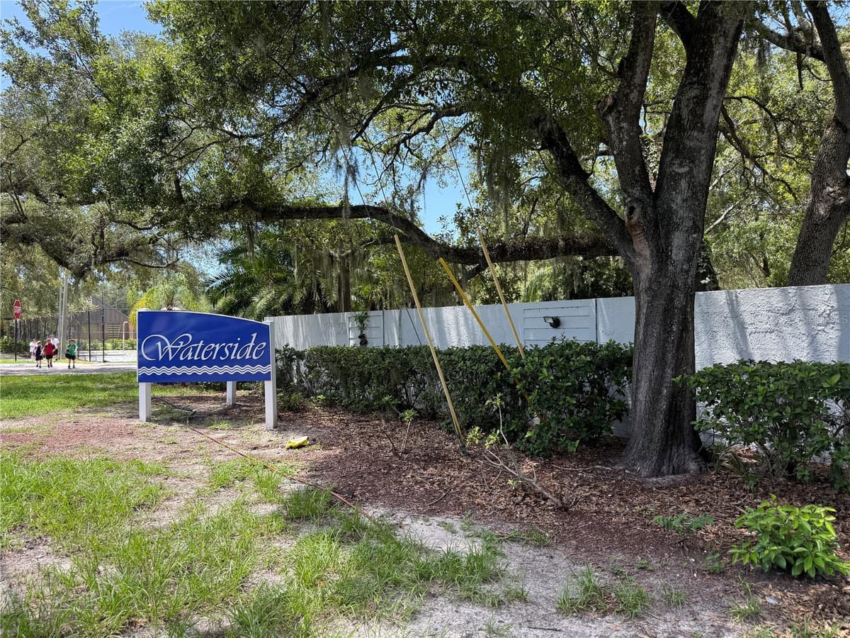 7011 WATERSIDE DR — photo 19 of 32