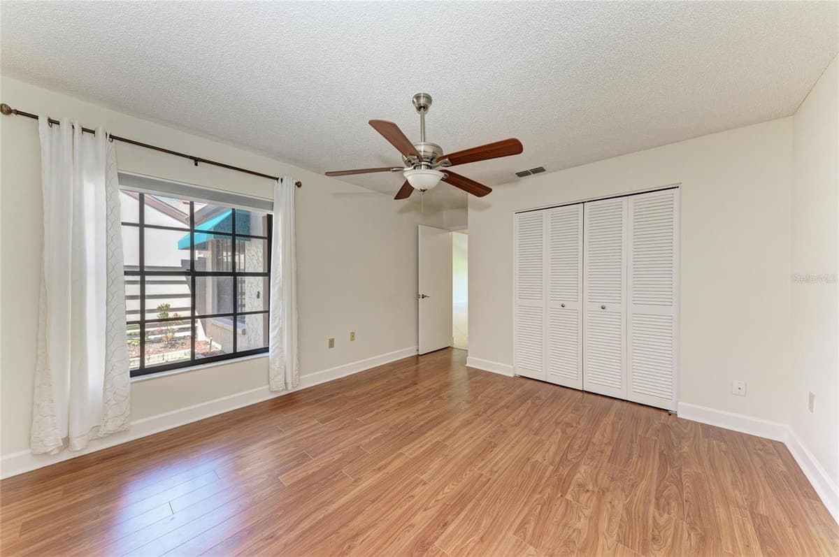6085 CLUBSIDE DRIVE — photo 30 of 40