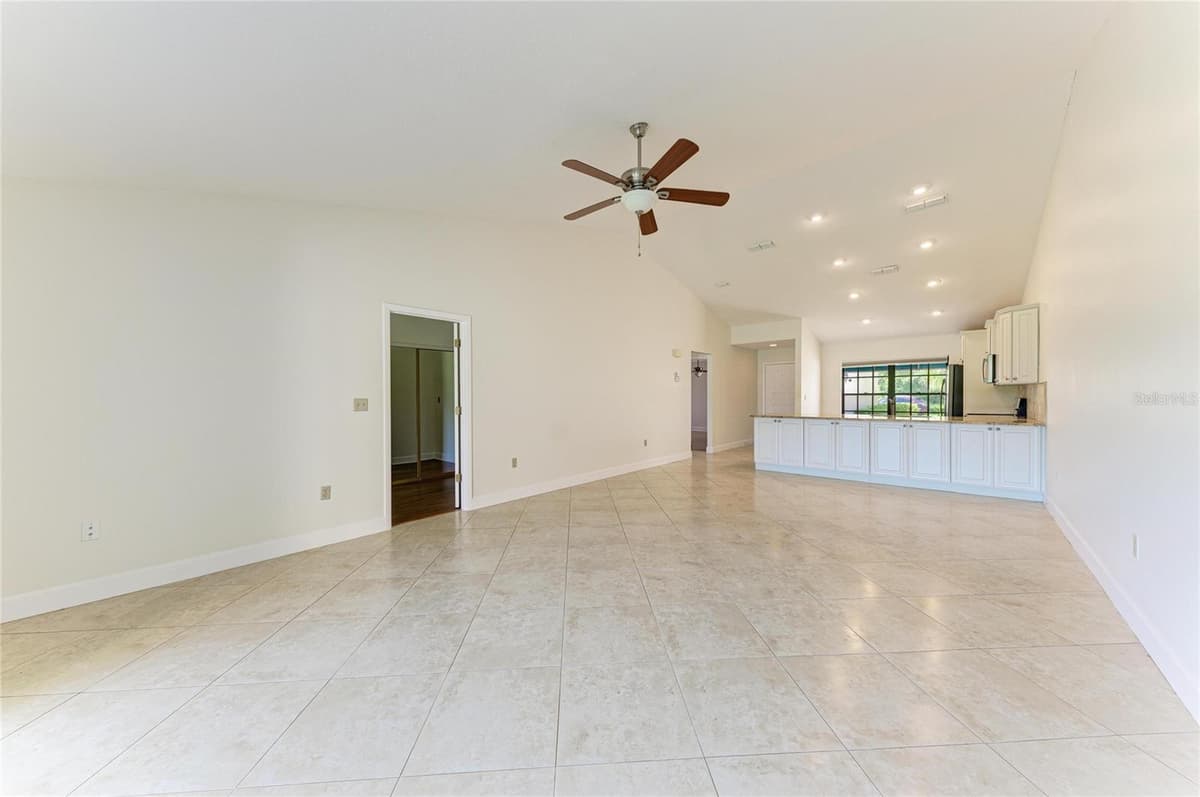 6085 CLUBSIDE DRIVE — photo 7 of 40