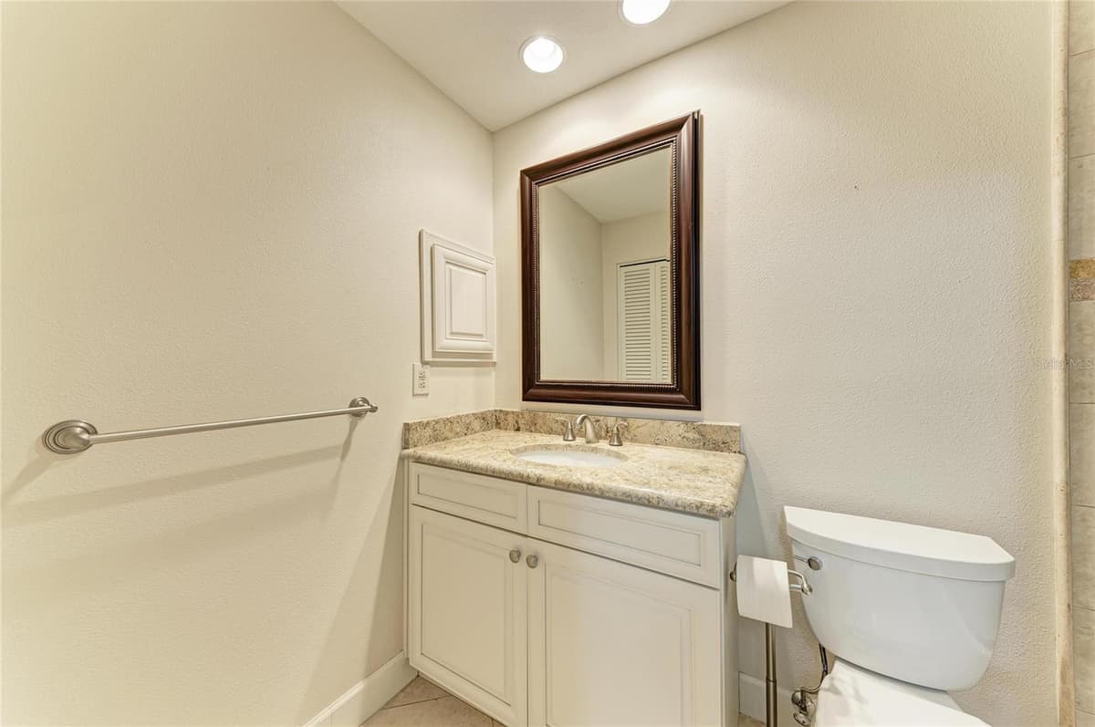 6085 CLUBSIDE DRIVE — photo 31 of 40